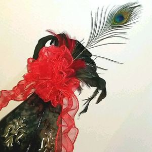 Flor De Lis Peacock Vase